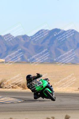 media/Jan-08-2022-SoCal Trackdays (Sat) [[1ec2777125]]/Turn 4 (1145am)/